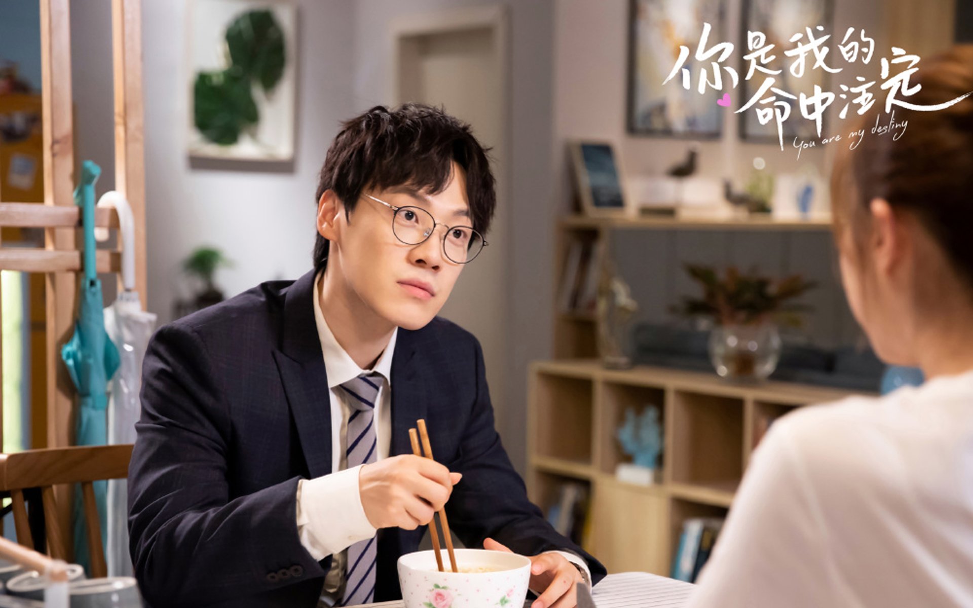 _未来运动穿戴：科技点亮运动新生活_，未来运动鞋图片