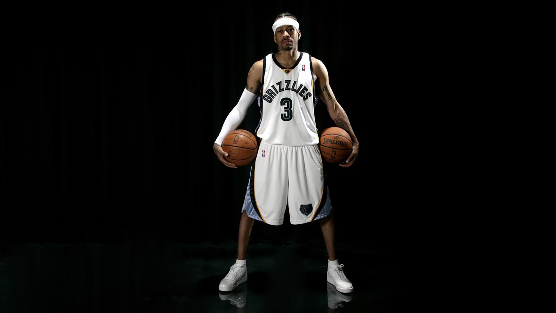 骑士推出球队主题歌曲鼓舞新赛季士气，骑士队经典球衣